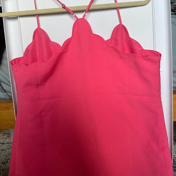 Scalloped Crepe Cami - Picture 4 of 4
